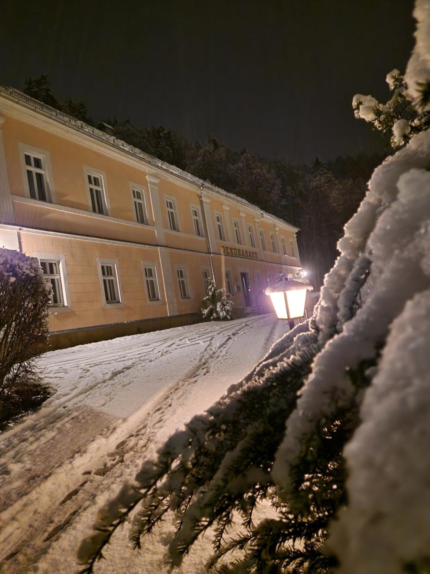 Hotel Garni Dekorahaus 바트샨다우 외부 사진